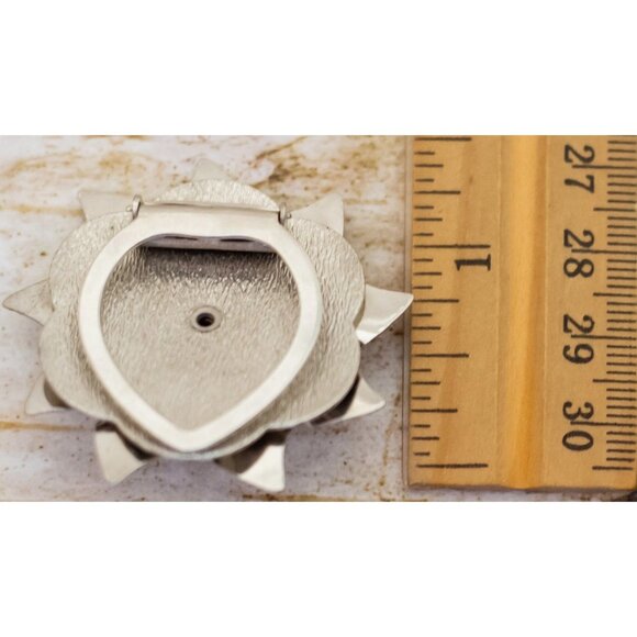 Vintage Silver Tone Abstract Sharp Petals Floral Clip - B19 - Picture 2 of 2